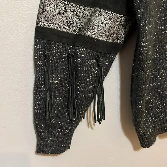 Pioneer Wear | Vintage sparkly sweater w/suede leather detail/tassels women L - Picture 2 of 12